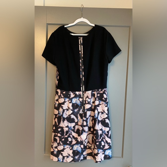 Club Monaco dress - Picture 3 of 4